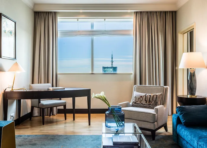 Intercontinental Warszawa By IhgГотель